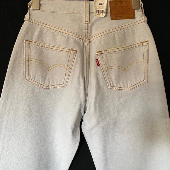 LEVI'S : 501 '90s Relaxed Straight Leg Women's Jeans (Size: 23x32) NWT - Picture 2 of 12